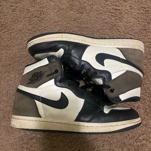Jordan 1 mocha